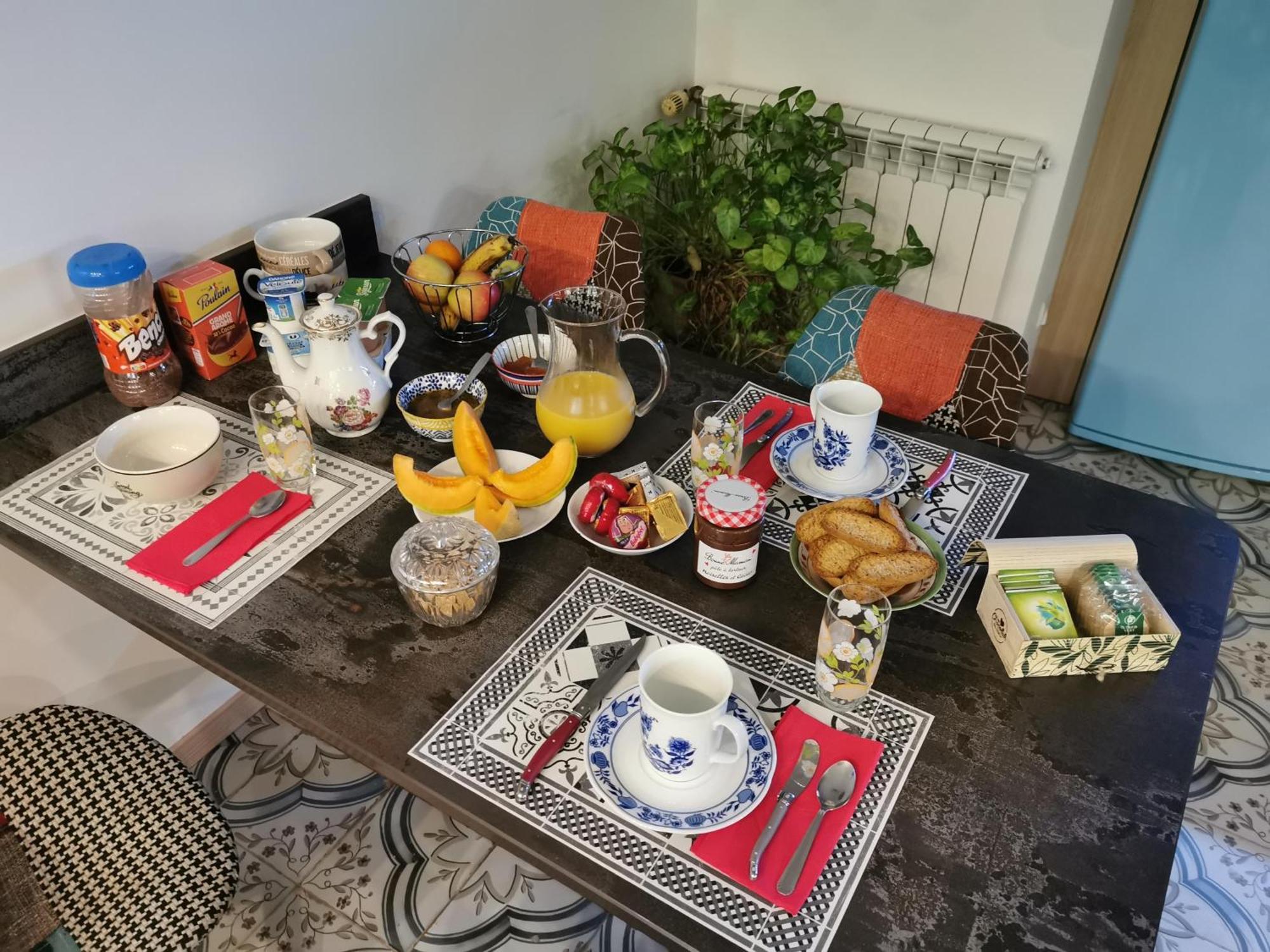 - - - - -Les Colombages - - - - Chambre D'Hotes-Gite- Classement Gite 3 Etoiles Mirepoix  Εξωτερικό φωτογραφία